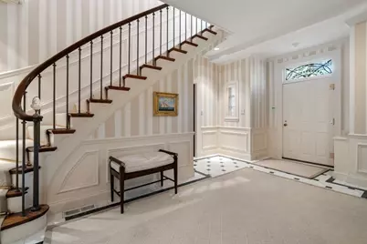 71 Sears Road, Brookline, MA 02445 - Photo 8