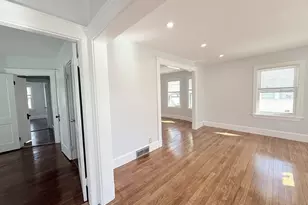 204 Farrington St, Quincy, MA 02170 - Photo 4