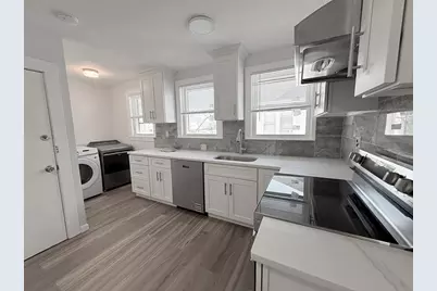 204 Farrington St #2, Quincy, MA 02170 - Photo 2