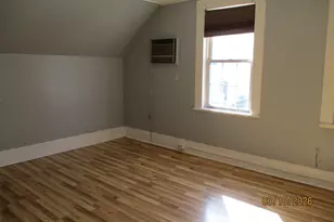 11 Crescent St, Lawrence, MA 01841 - Photo 10