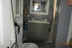 11 Crescent St, Lawrence, MA 01841 - Photo 16