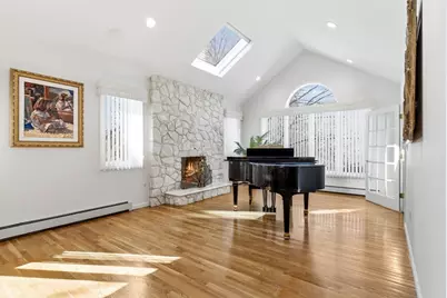 6 Hearthstone Pl, Andover, MA 01810 - Photo 4