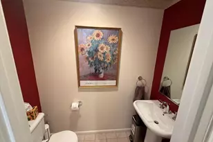 184 Bishops Forest Dr, Waltham, MA 02452 - Photo 16