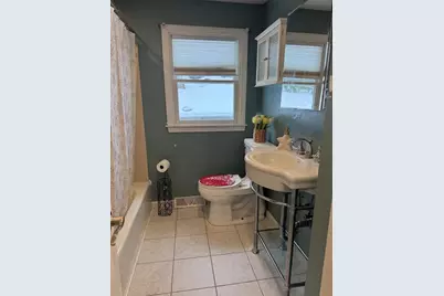 22 Falcon St, Methuen, MA 01844 - Photo 8