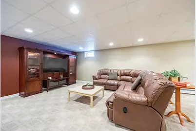 48 Laurel Dr, Hudson, MA 01749 - Photo 32