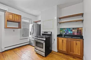 136 Coleridge St, Boston, MA 02128 - Photo 22