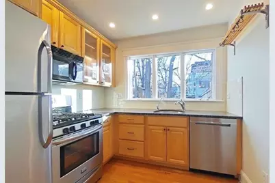 44-46 Madison Ave #46, Newton, MA 02460 - Photo 6