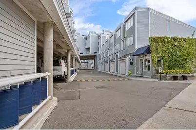 30 Constellation Wharf #30, Boston, MA 02129 - Photo 34