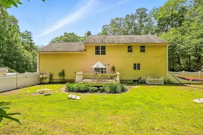 78 Milford St, Upton, MA 01568 - Photo 36