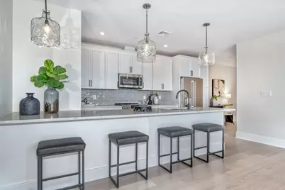 62 Foundry St #412, Wakefield, MA 01880 - Photo 2