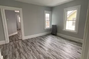 25 Malden St, Springfield, MA 01108 - Photo 6