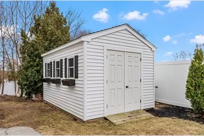 20 Pinehurst Ave, Methuen, MA 01844 - Photo 10