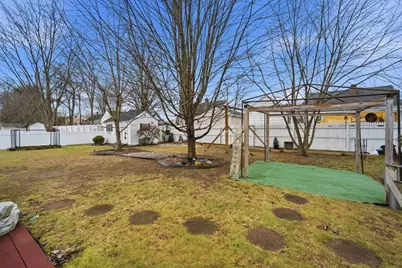 100 Kensington St, Agawam, MA 01030 - Photo 40