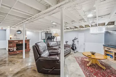 100 Kensington St, Agawam, MA 01030 - Photo 32