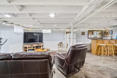 100 Kensington St, Agawam, MA 01030 - Photo 30