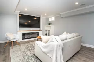 10 Rosegate Rd, Needham, MA 02494 - Photo 28