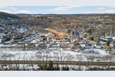 31 Rainbow Drive, Haverhill, MA 01835 - Photo 2