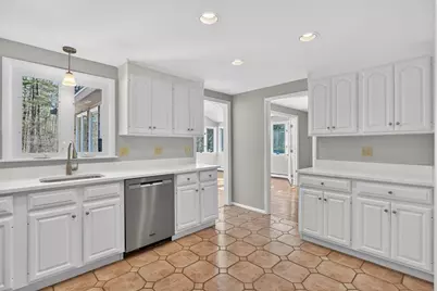 37 Ledgewood Road, Framingham, MA 01701 - Photo 16