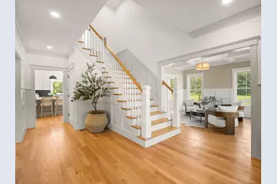 4 Weeping Willow Dr, Andover, MA 01810 - Photo 2