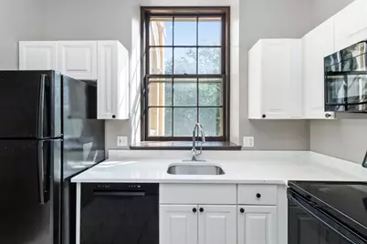 60 W Glen Rd #101, Brookline, MA 02445 - Photo 12