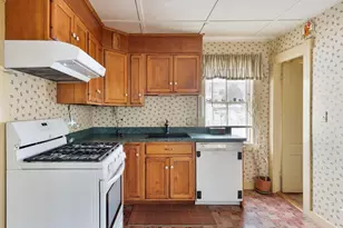 30 Breed St, Lynn, MA 01902 - Photo 20