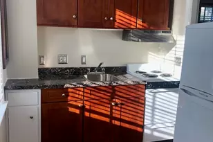 28 Darling St, Marblehead, MA 01945 - Photo 2