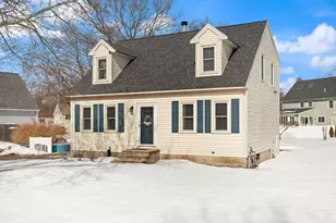 10 Fenwick Cir, Methuen, MA 01844 - Photo 2