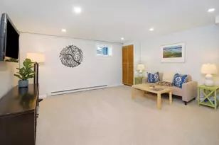 51 Staffordshire Ln, Concord, MA 01742 - Photo 10