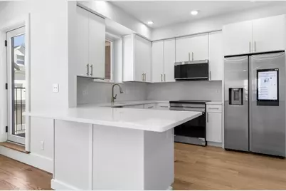 421 High St #203B, Medford, MA 02155 - Photo 8