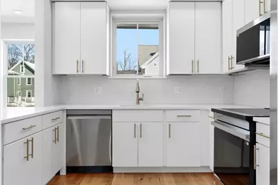 421 High St #203B, Medford, MA 02155 - Photo 6