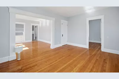 70-72 E Alvord Street, Springfield, MA 01108 - Photo 4