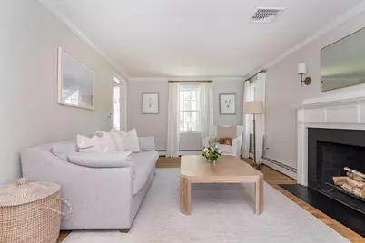 31 Martin Rd, Wellesley, MA 02481 - Photo 4