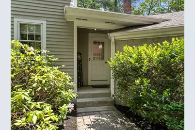 220 Pond Street, Hopkinton, MA 01748 - Photo 4