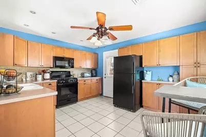 174 River Rd, Lowell, MA 01852 - Photo 12