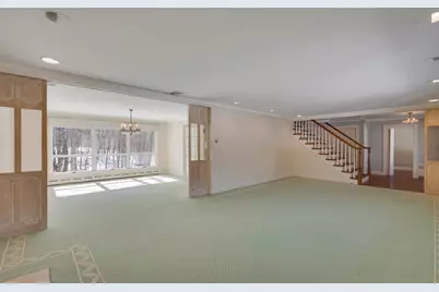 35 Hollywood Rd, Winchester, MA 01890 - Photo 4