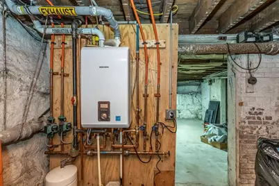 164 Blossom, Fitchburg, MA 01420 - Photo 30