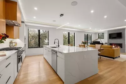 1242-1244 Beacon St #1242, Newton, MA 02468 - Photo 4