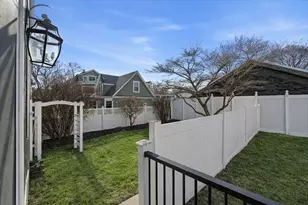 287 Cherry St, Newton, MA 02465 - Photo 18