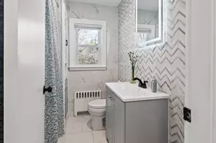 256 S Main St, Hopedale, MA 01747 - Photo 20