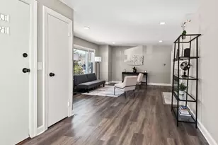 256 S Main St, Hopedale, MA 01747 - Photo 6