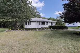 256 S Main St, Hopedale, MA 01747 - Photo 2