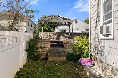 76 Taft Ave #1, Newton, MA 02465 - Photo 18