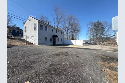 424 Central St, Leominster, MA 01453 - Photo 2