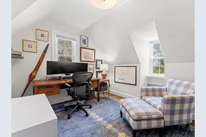 170 Benvenue St, Wellesley, MA 02482 - Photo 16