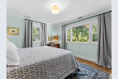 170 Benvenue St, Wellesley, MA 02482 - Photo 12