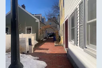 8 Avon Pl, Boston, MA 02129 - Photo 4