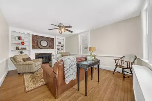 24 Mellen St, Needham, MA 02494 - Photo 4