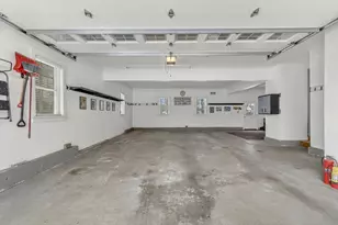 24 Mellen St, Needham, MA 02494 - Photo 34