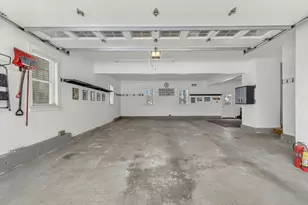 24 Mellen St, Needham, MA 02494 - Photo 34