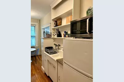 5 Crawford St #2, Cambridge, MA 02139 - Photo 4